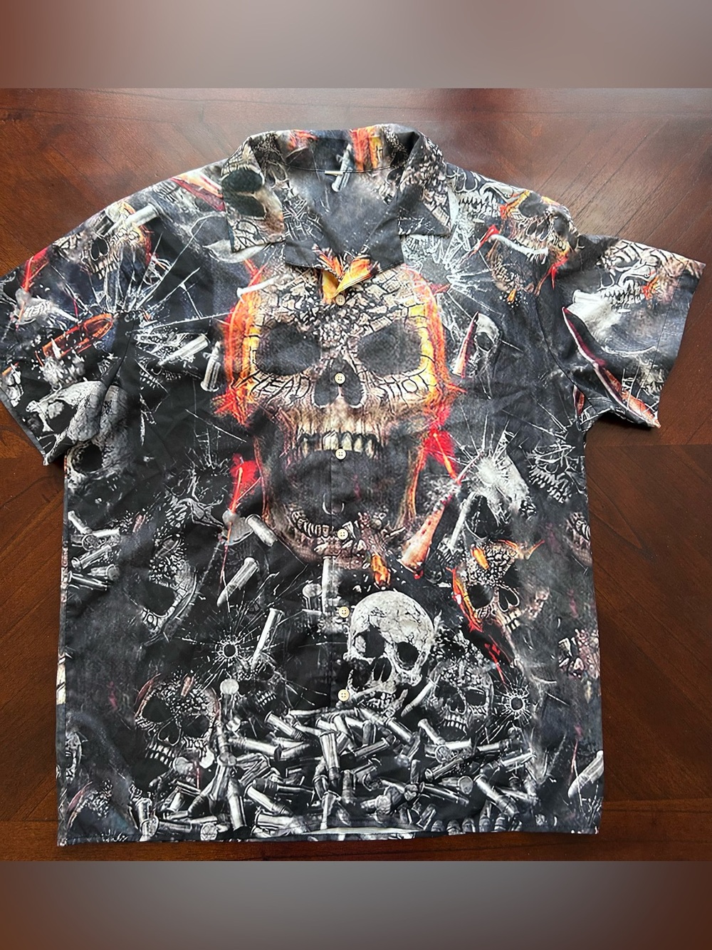 Black Skull Graphic Short-Sleeve Shirt size L